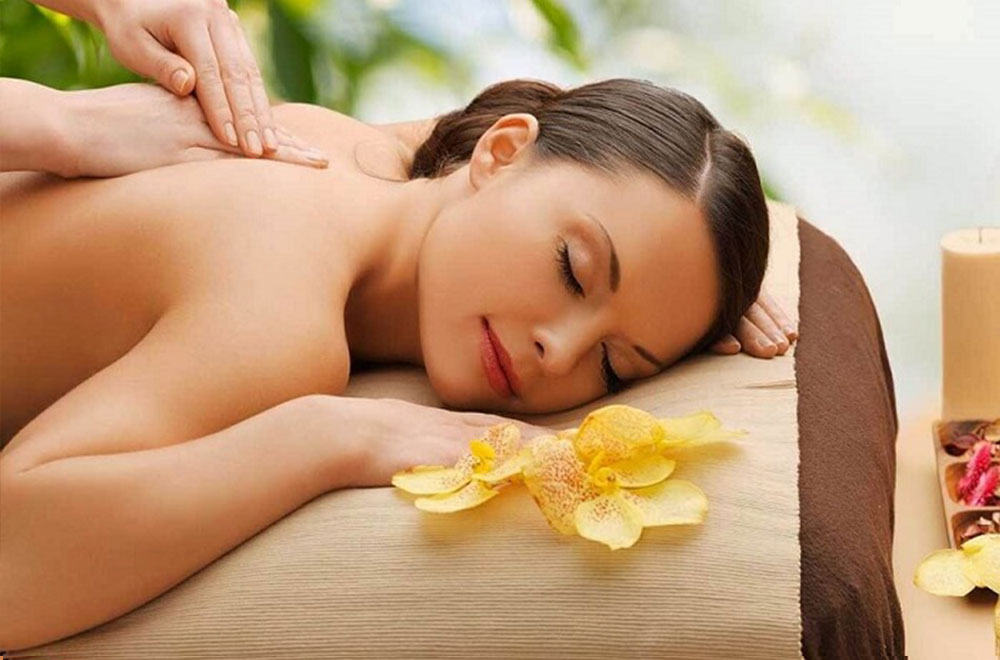 Massage Cơ thể trị liệu